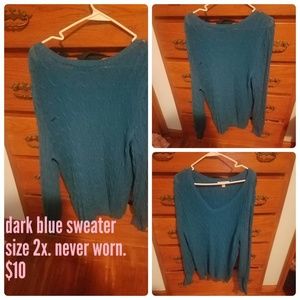 Dark blue sweater
